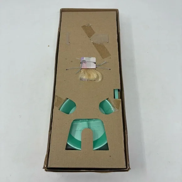 Avon Spring Tea Party Barbie 1997 Special Edition brand new - Picture 8 of 16